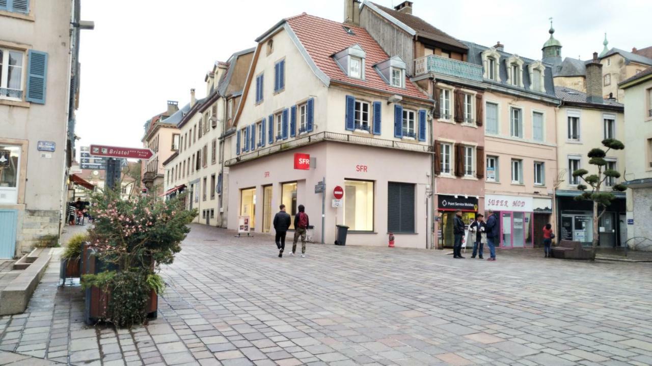 Le Contemporain Apartment Montbeliard Bagian luar foto