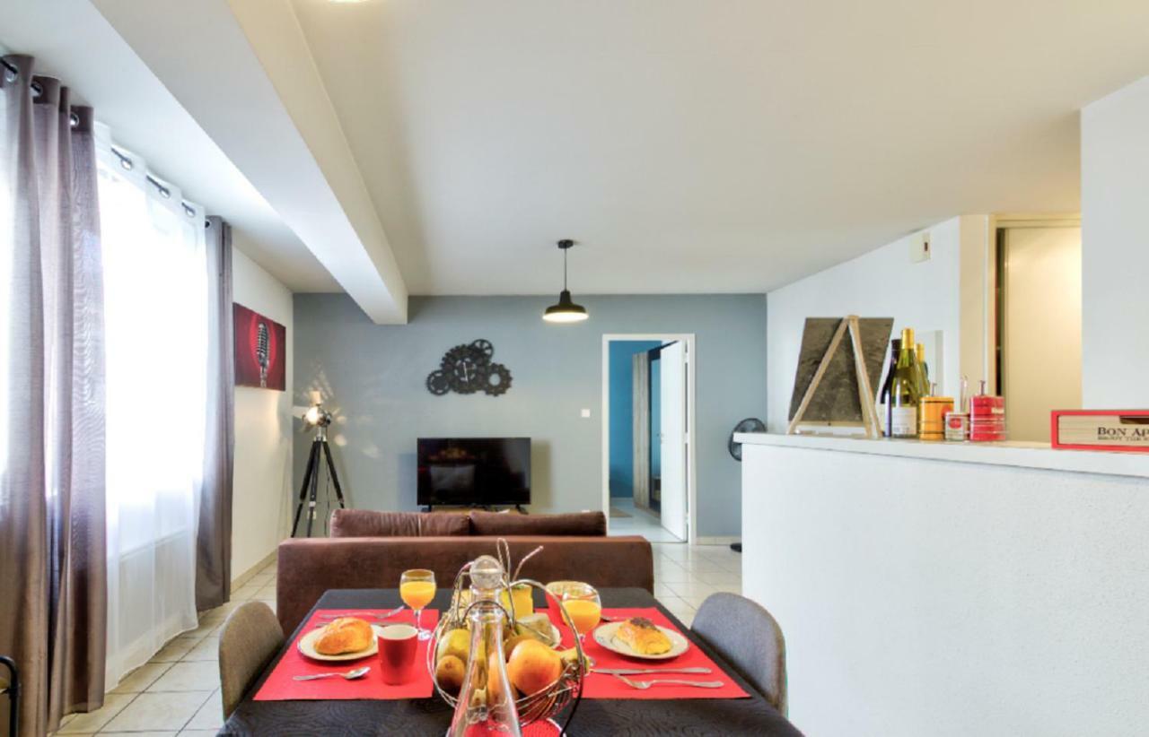 Le Contemporain Apartment Montbeliard Bagian luar foto