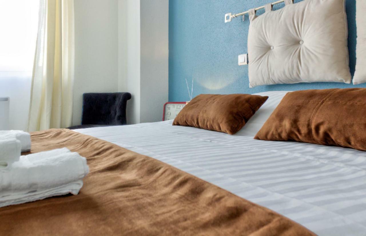 Le Contemporain Apartment Montbeliard Bagian luar foto